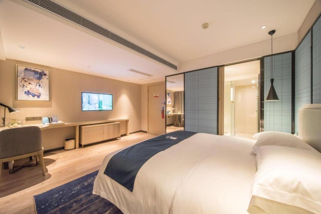 Echarm Hotel Yangjiang Baili Plaza Экстерьер фото
